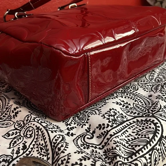 Coach Embossed Maroon Patent Leather Sexy Tote! - Picture 5 of 10